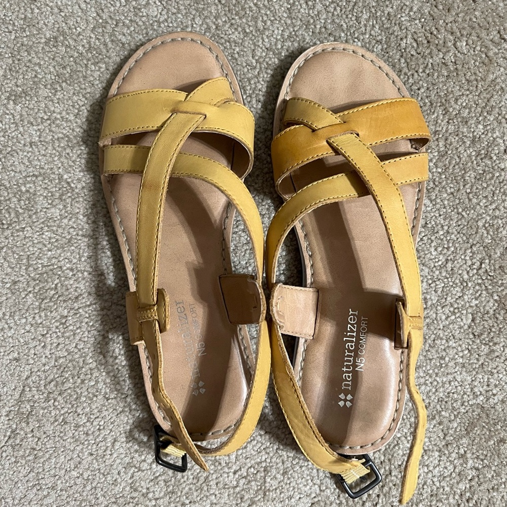 Women’s naturalizer sandals
